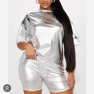 Silver short set